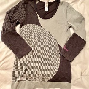 Stretchy active wear top